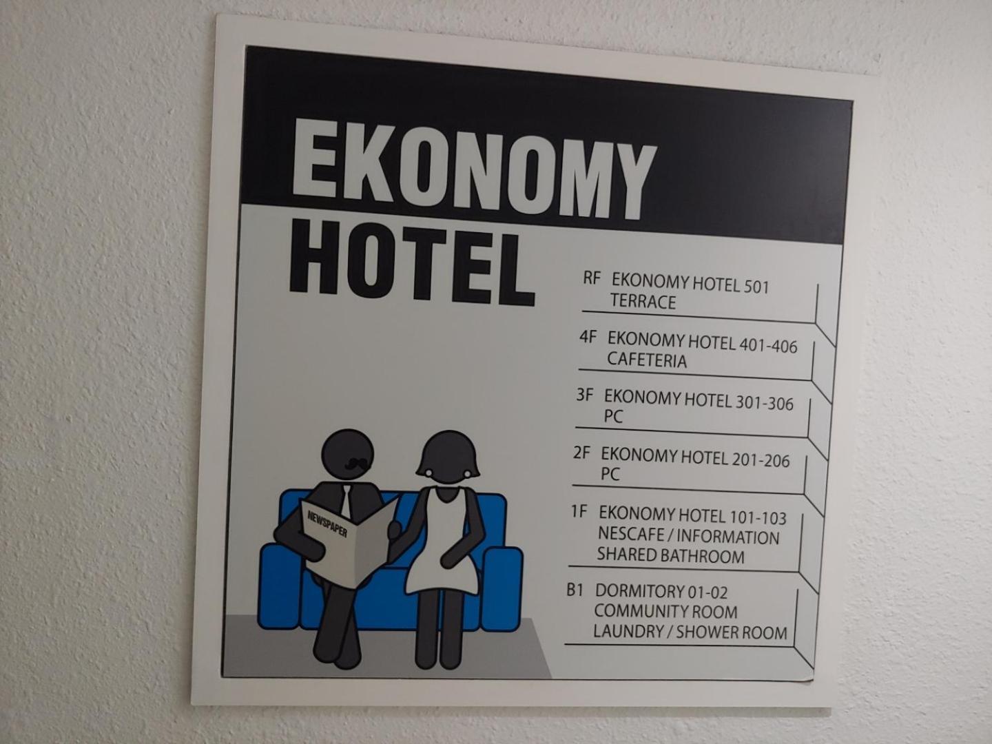 Ekonomy Hotel Gumi Luaran gambar